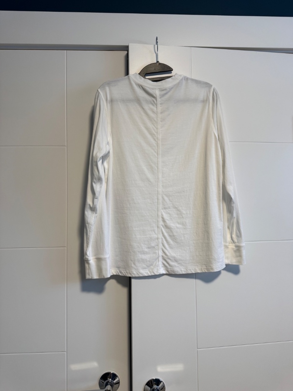 Lululemon All Yours Long Sleeve Shirt size 2 fits like small - Picture 2 of 14